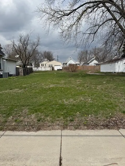 1209 W Market Street, Bloomington, IL 61701 - #3