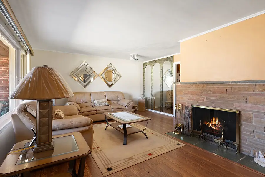 1750 Potter Road, Park Ridge, IL 60068 - #2