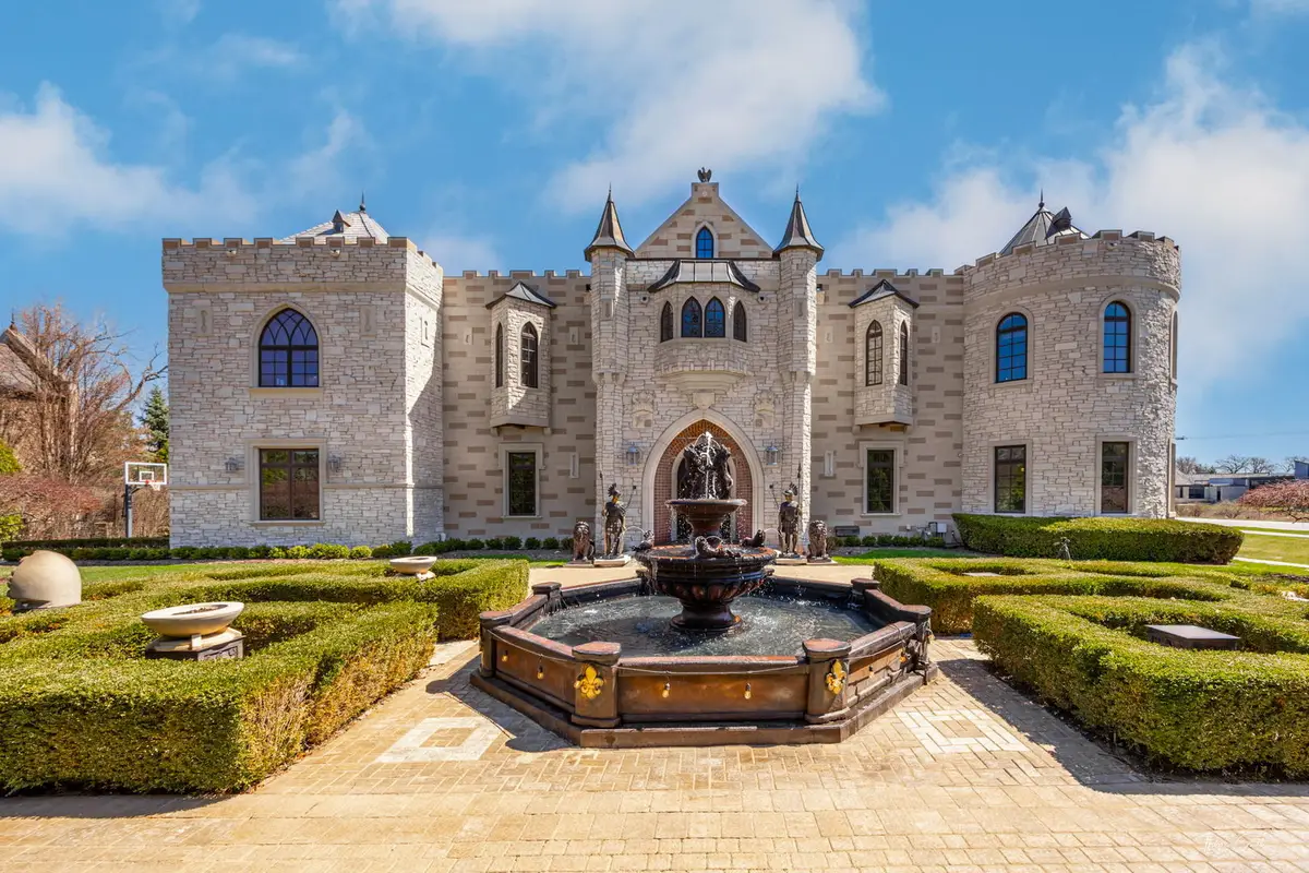 3015 Lincoln Road, Oak Brook, IL 60523 - #1