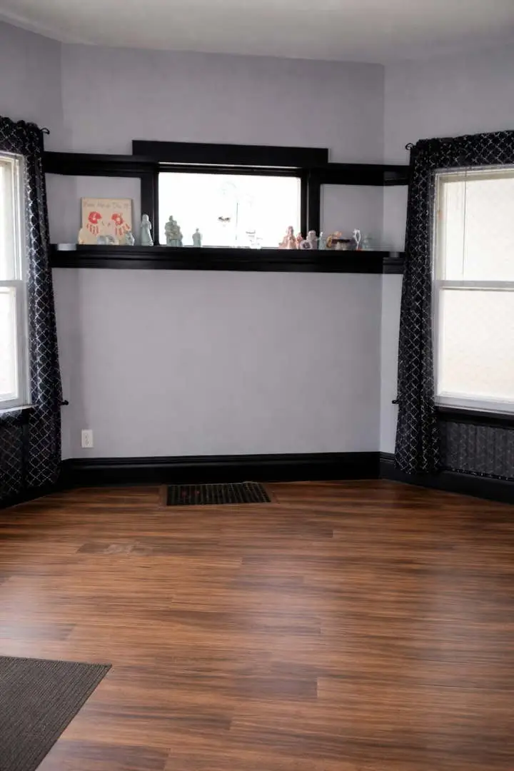 239 W Hayes Street, Davenport, IA 52803 - #3