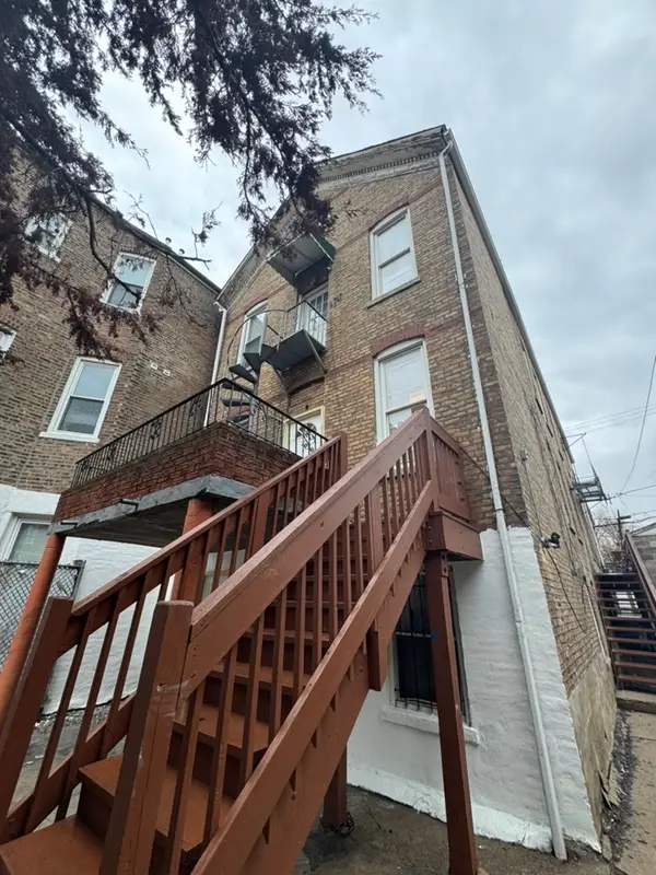 2127 S Fairfield Avenue, Chicago, IL 60608