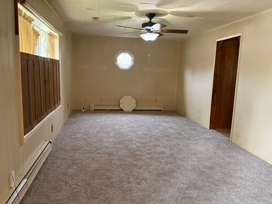 24 W Sloan Street, Harrisburg, IL 62946 - #3