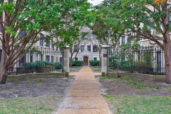 826 Judson Avenue #4, Evanston, IL 60202