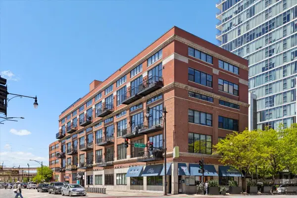 70 E 18th Street #2C, Chicago, IL 60616