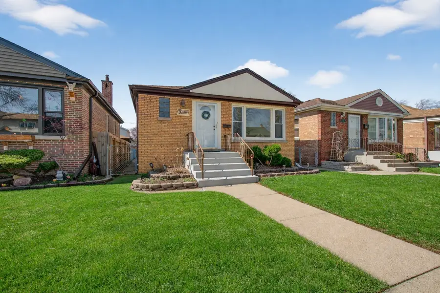 10552 S Troy Street, Chicago, IL 60655 - #3