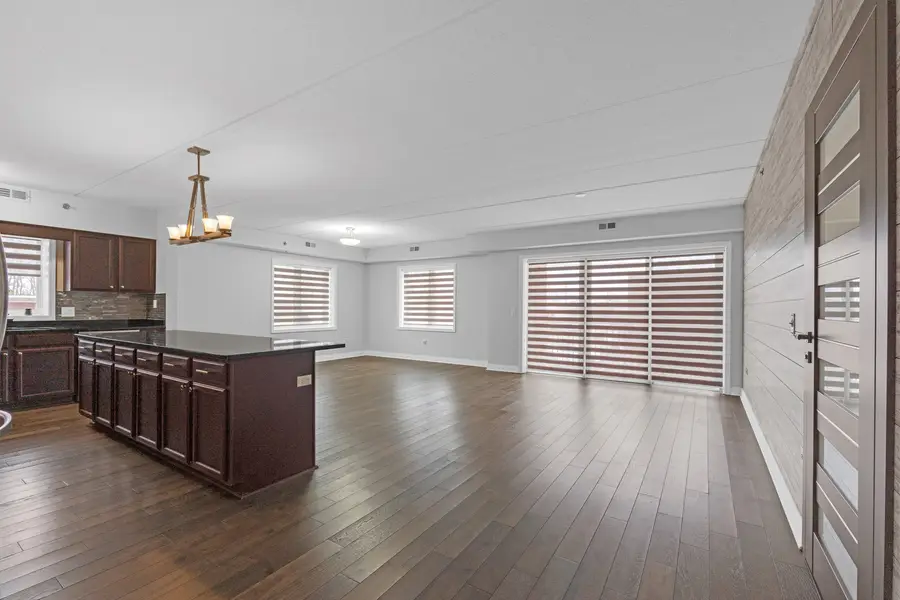 9864 Leland Avenue #220, Schiller Park, IL 60176 - #3