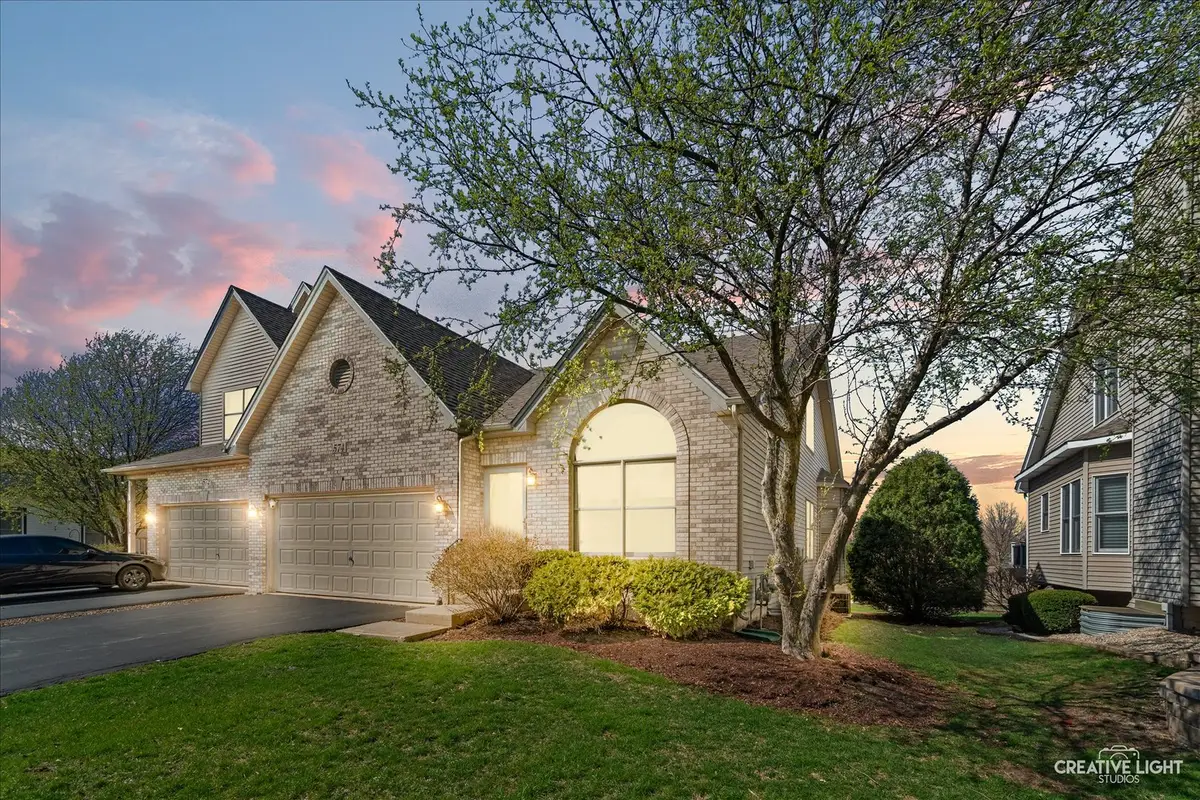 574 Sudbury Circle, Oswego, IL 60543 - #1