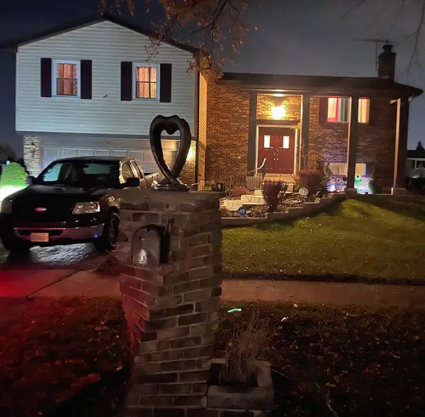 56 Timberlane Road, Matteson, IL 60443