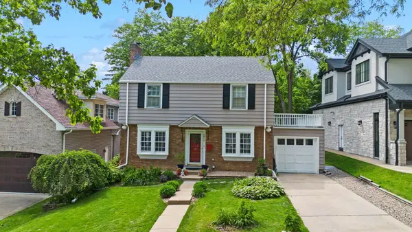 4814 Bryan Place, Downers Grove, IL 60515