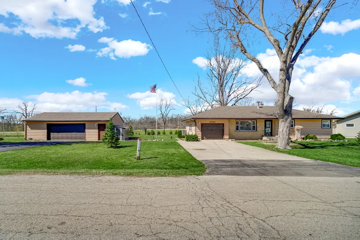 3709 Hawthorne Street, Harvard, IL 60033 - #1