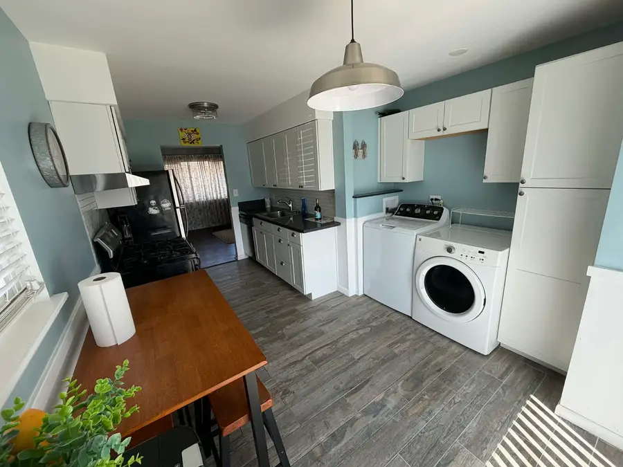 813 Valley Stream Drive #D, Wheeling, IL 60090 - #3