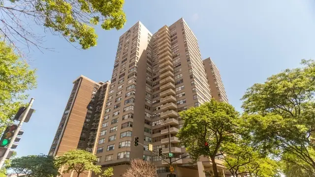 6301 N Sheridan Road #6O, Chicago, IL 60660 - #1