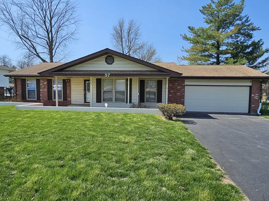 57 Cherry Drive, Mount Vernon, IL 62864 - #2