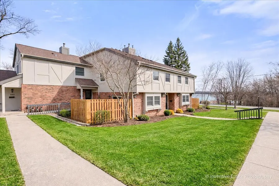 884 Bristol Drive, Barrington, IL 60010 - #2