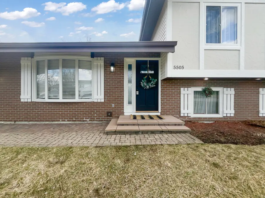 5505 W Shore Drive, McHenry, IL 60050 - #3