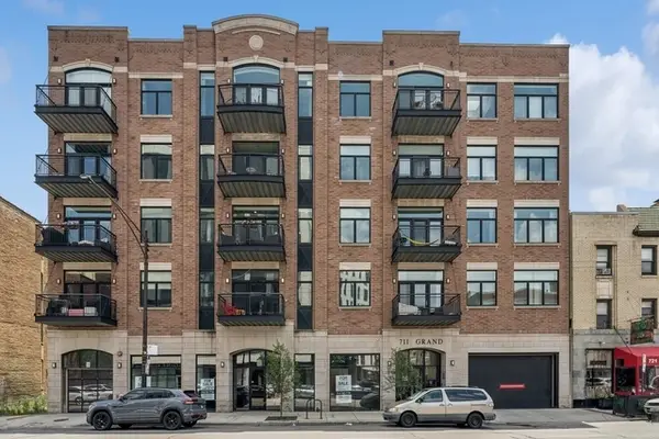 Address Withheld By Seller, Chicago, IL 60654