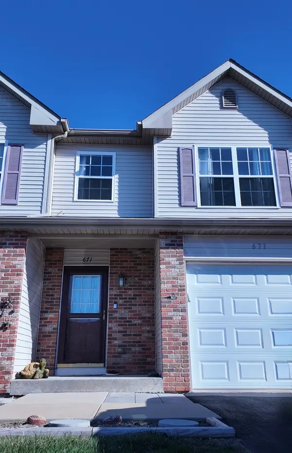 671 Southtowne Drive #3, Belvidere, IL 61008