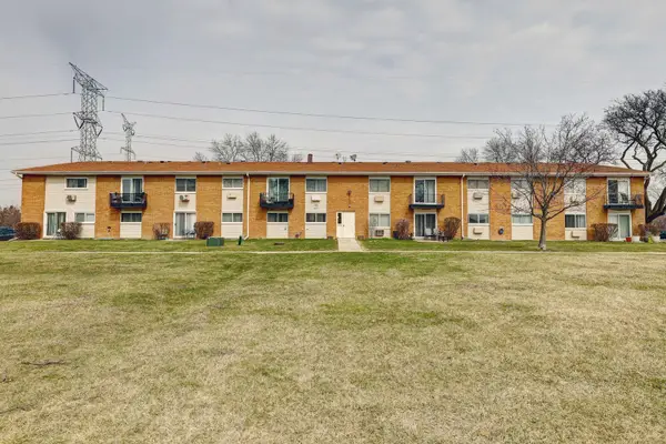 8864 Northshore Drive #1A, Des Plaines, IL 60016