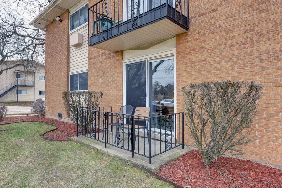 8864 Northshore Drive #1A, Des Plaines, IL 60016 - #3