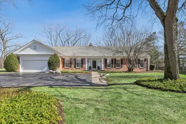 45 E Mallard Lane, Lake Forest, IL 60045