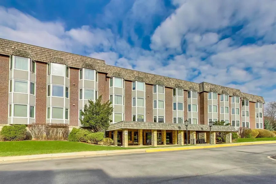 400 Ascot Drive #1M, Park Ridge, IL 60068 - #2