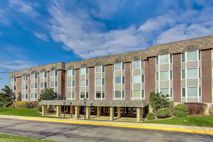 400 Ascot Drive #1M, Park Ridge, IL 60068 - #3