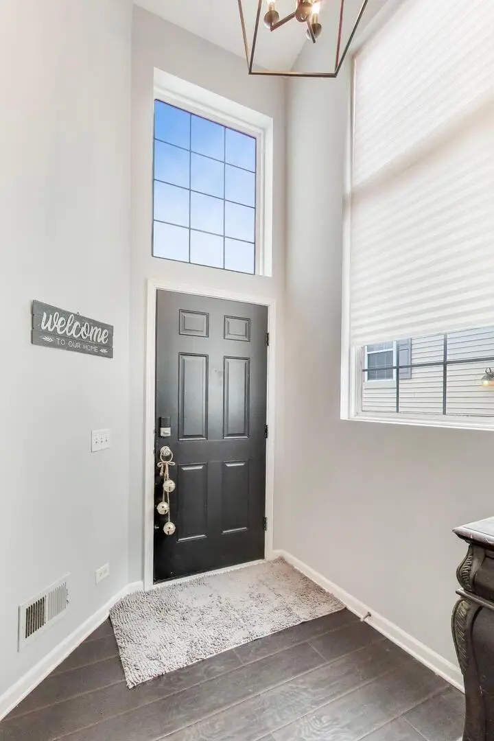 2325 Georgetown Circle, Aurora, IL 60503 - #3