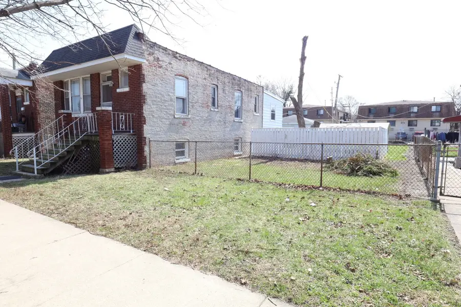 5019 W 32 Place, Cicero, IL 60804 - #2