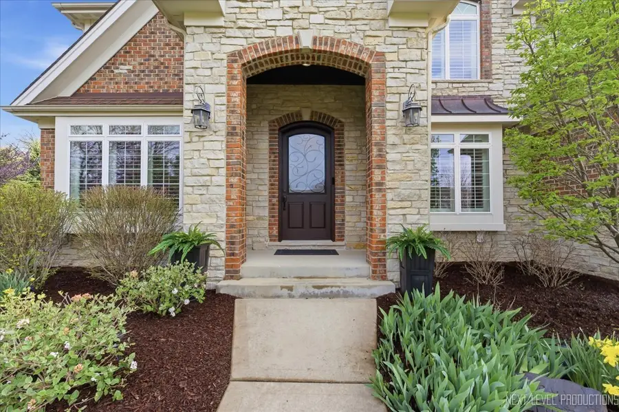 40W898 Fox Creek Drive, Saint Charles, IL 60175 - #3