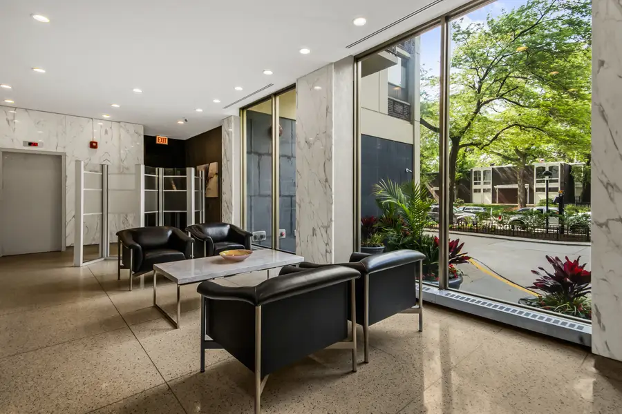 Address Withheld By Seller, Chicago, IL 60610 - #2