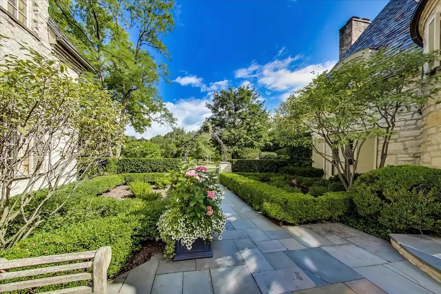 475 E Deerpath Road, Lake Forest, IL 60045 - #2