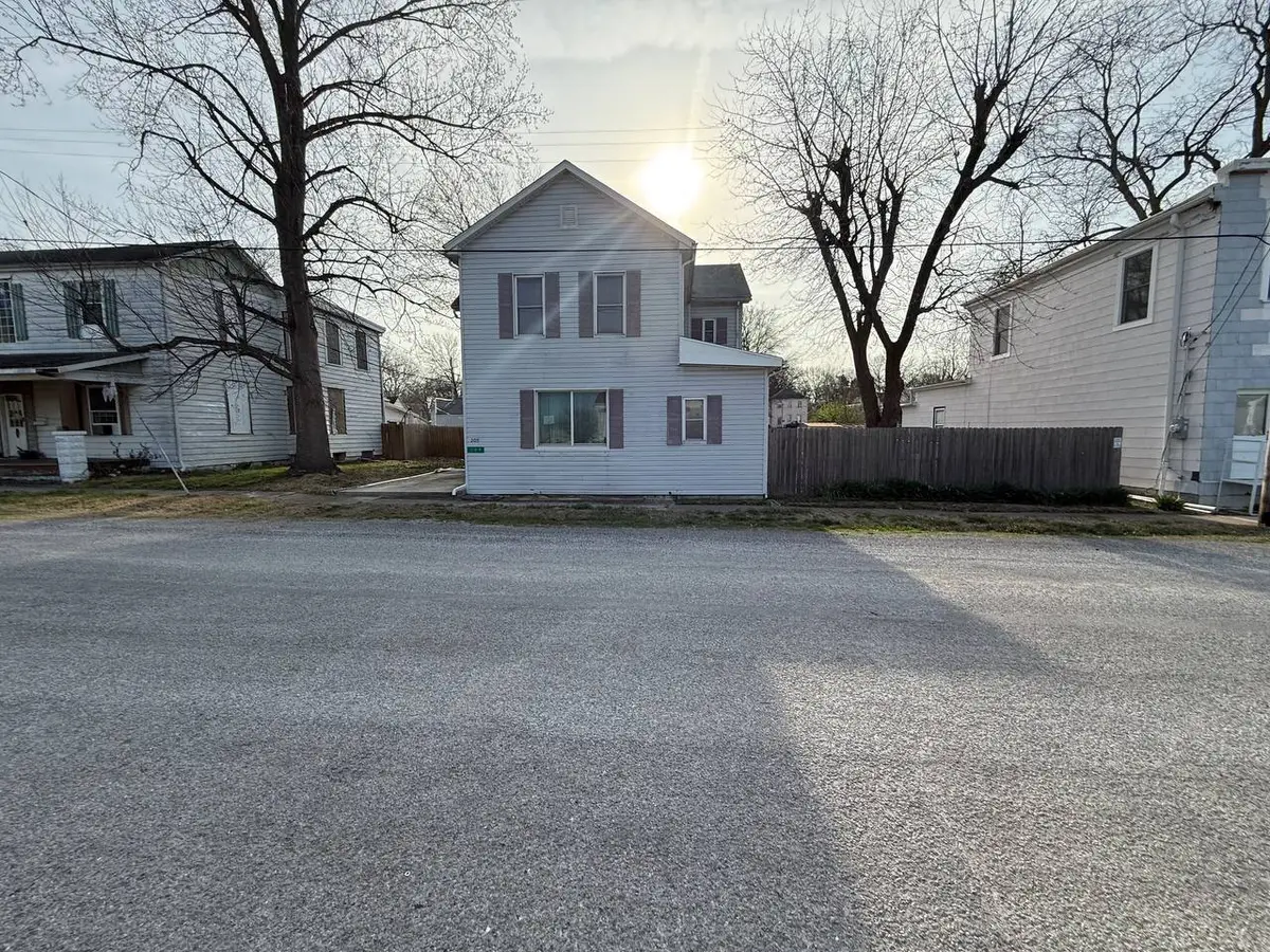 209 N Benton Street, New Athens, IL 62264 - #1