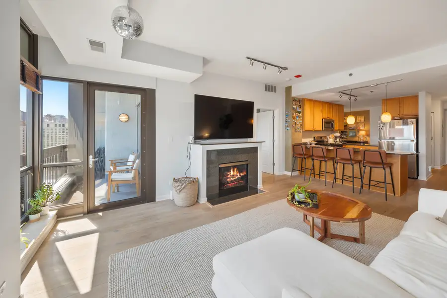 1212 N Wells Street #1602, Chicago, IL 60610 - #3