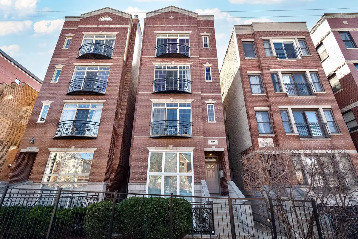 2625 W Belmont Avenue #4, Chicago, IL 60618 - #1