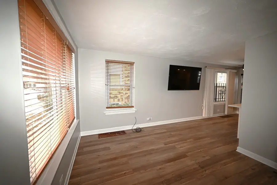 7927 S Jeffery Boulevard, Chicago, IL 60617 - #2