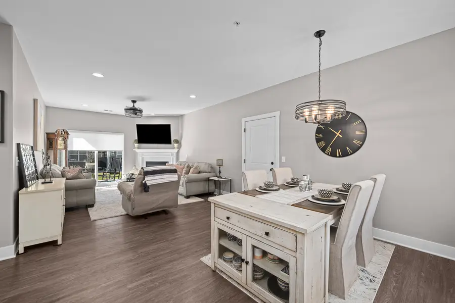 3037 Shanes Way, Bettendorf, IA 52722 - #2