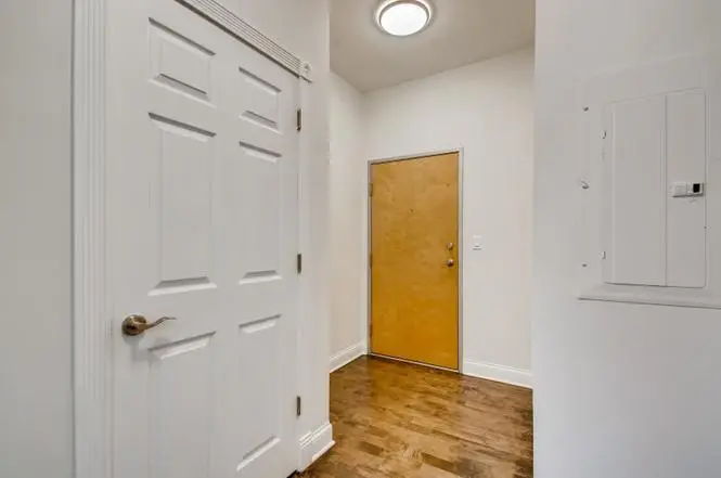 811 W Eastwood Avenue #107, Chicago, IL 60640 - #3