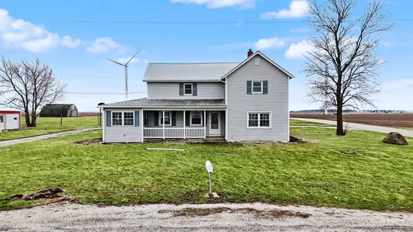 724 E 2600 North Road, Penfield, IL 61862