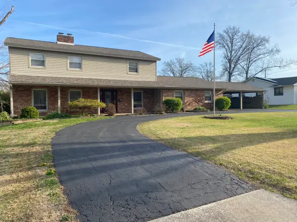 1230 E Calumet Street, Centralia, IL 62801