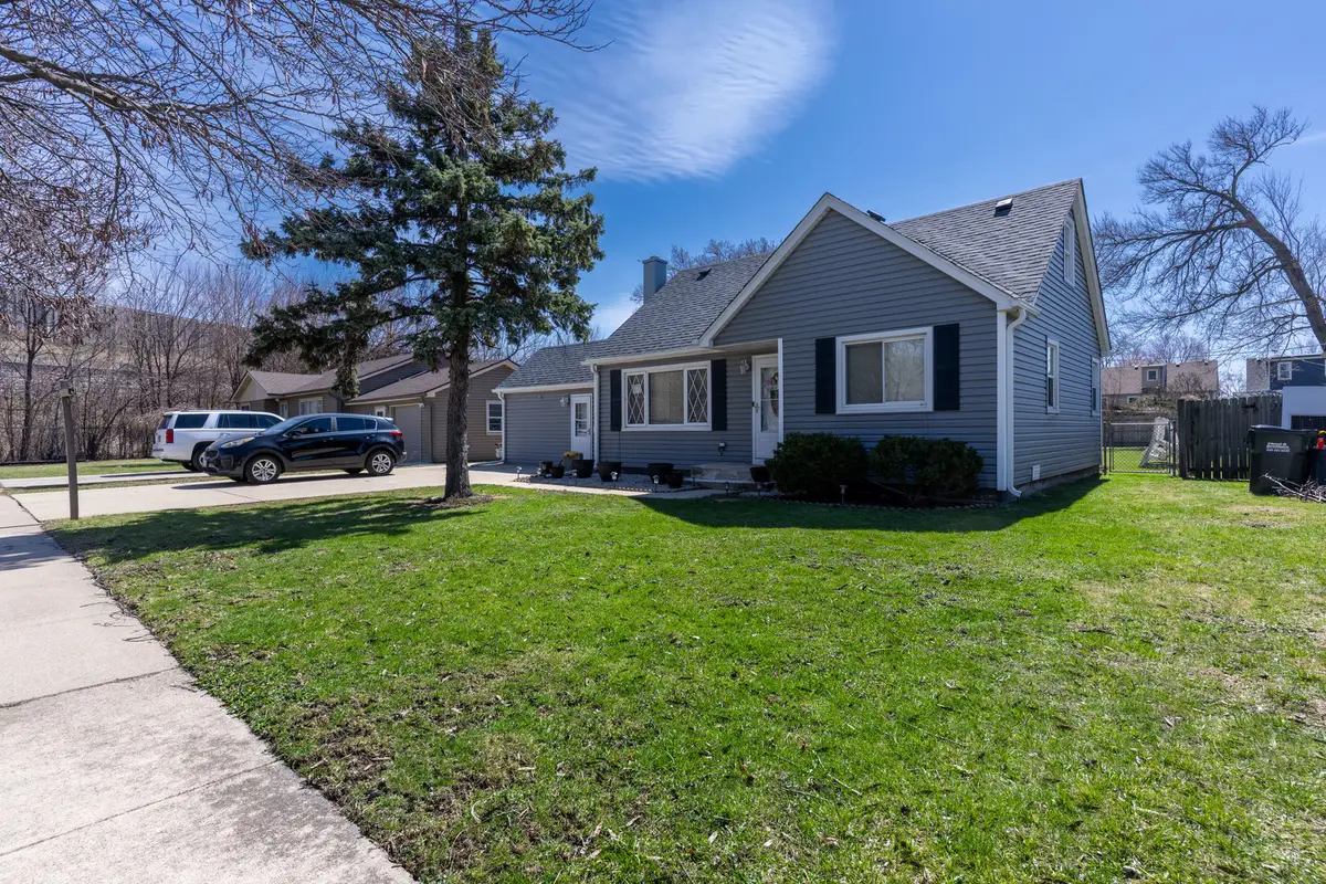 6737 104th Place, Chicago Ridge, IL 60415 - #1