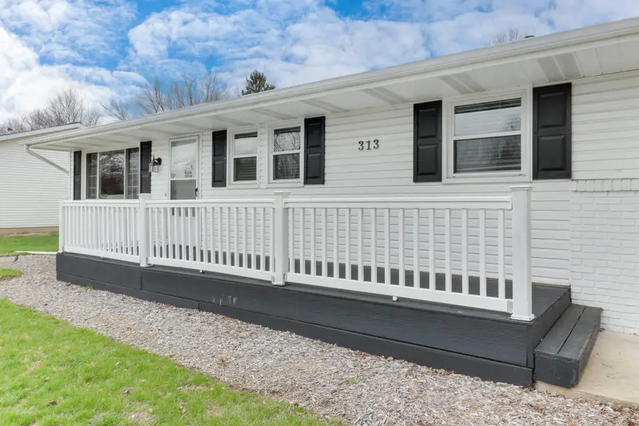 313 S School Street, Minier, IL 61759 - #2