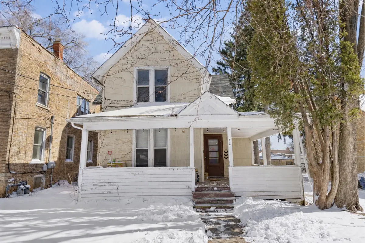 219 Rome Avenue, Rockford, IL 61107 - #1