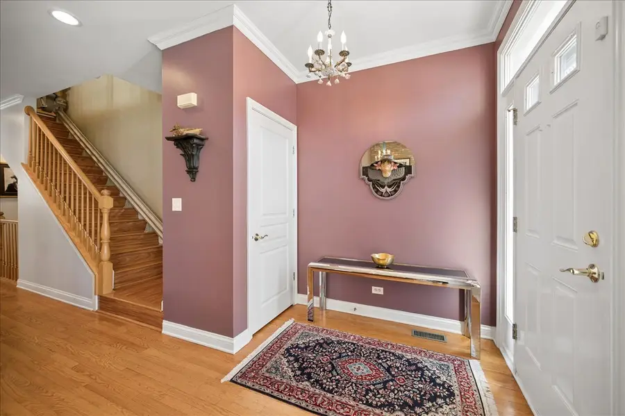 2325 Sundrop Drive, Glenview, IL 60026 - #2