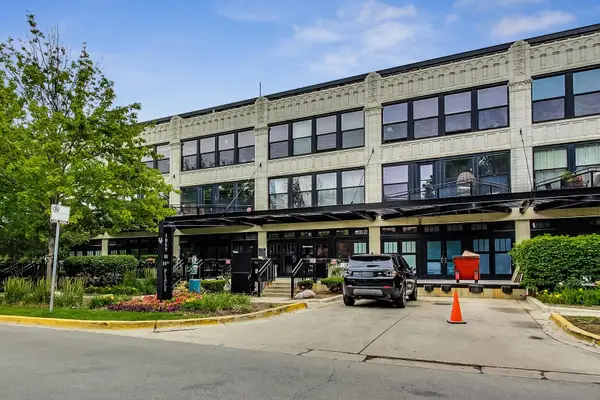 1069 W 14th Place #228, Chicago, IL 60608