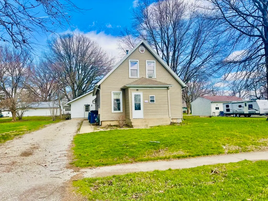 411 E Hamilton Street, Odell, IL 60460 - #1