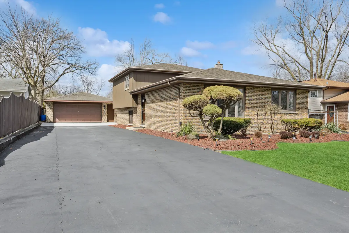 15730 Lamon Avenue, Oak Forest, IL 60452 - #1