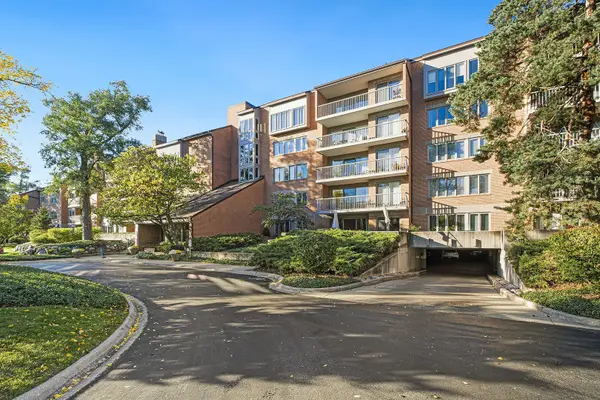 44 Park Lane #223, Park Ridge, IL 60068