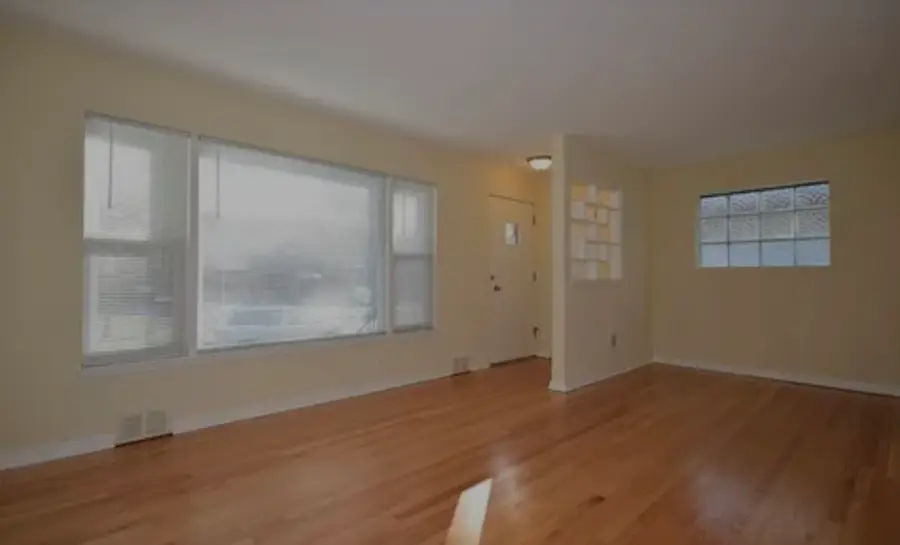 144 E Quincy Street, Riverside, IL 60546 - #2