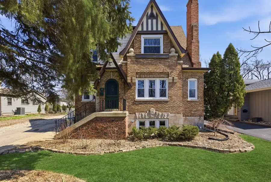 4425 Wilson Avenue, Downers Grove, IL 60515 - #2