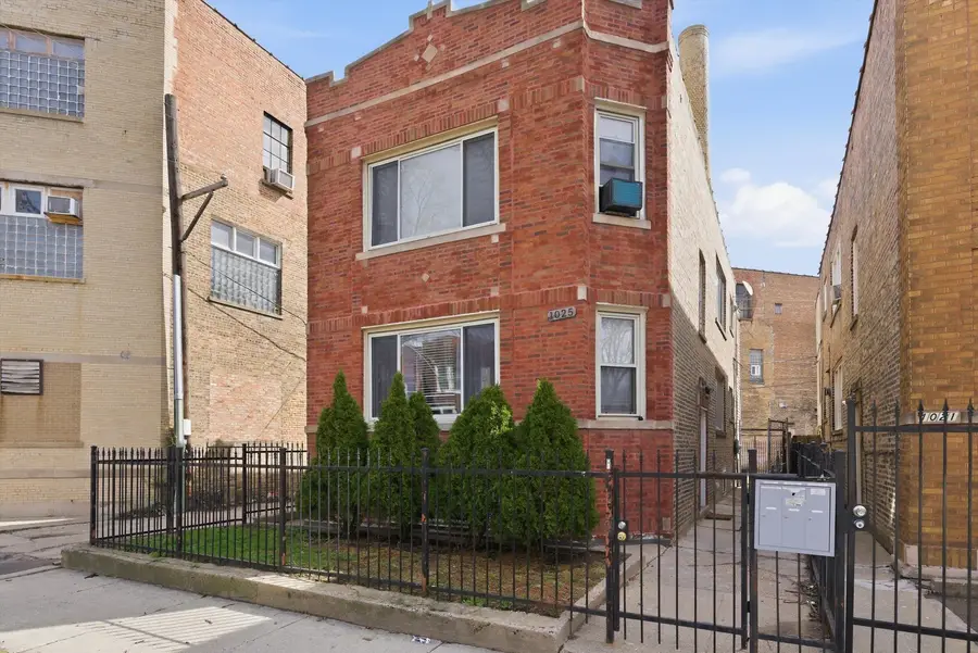 1025 N Trumbull Avenue, Chicago, IL 60651 - #2